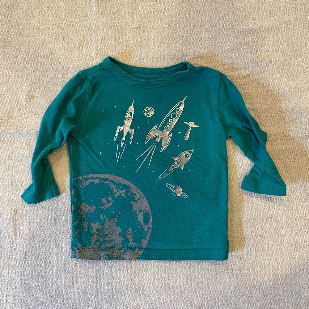 GAP Space Tee